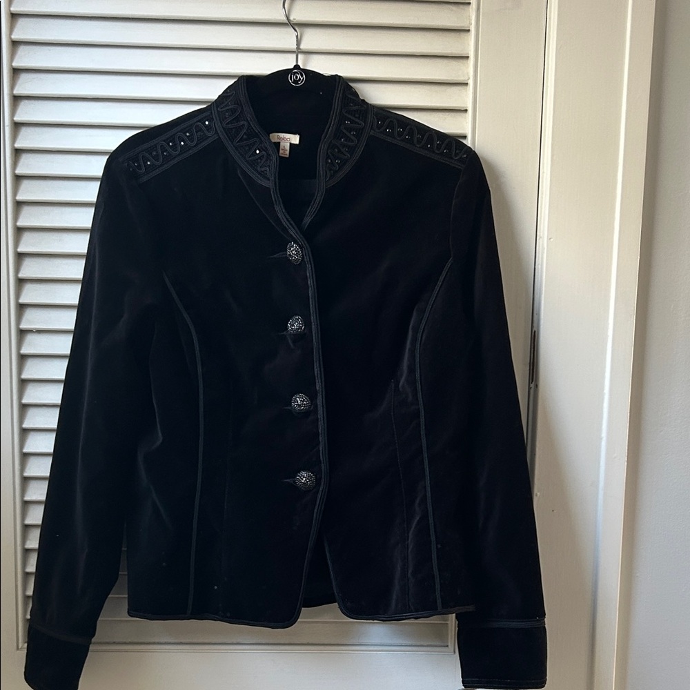 Women’s REBA black with beautiful trim large button up jacket.